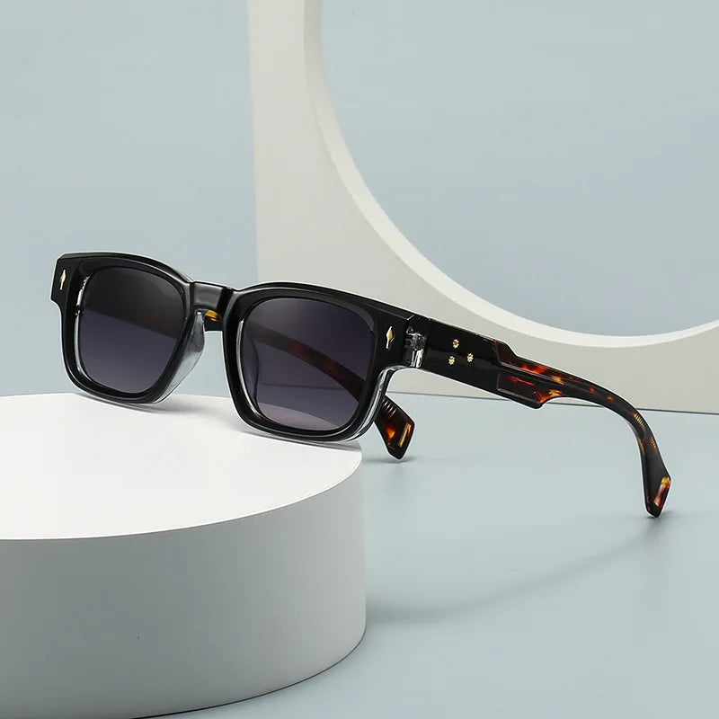 SO&EI Retro Square Sunglasses Women Fashion Brand Designer Gradient Shades UV400 Men Trending Rivets Punk Sun Glasses - Novo Fusion