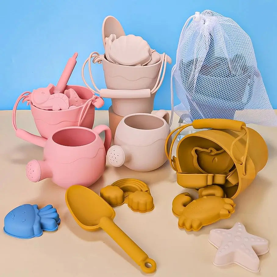 9PCS/8PCS Summer Beach Set Toys For Kids Digging Sand Plastic Bucket Watering Bottle Shovels Children Beach Water Game Toys Tool - Novo Fusion