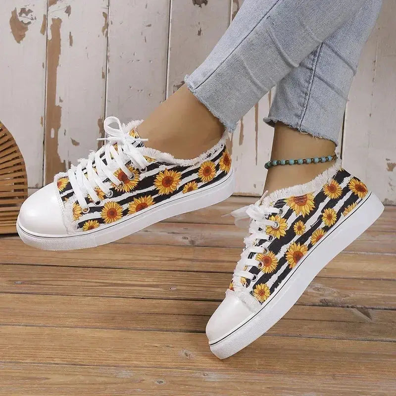 Women's Skull Bat Pattern Vulcanized Shoes Flat Shoes Fashion Lace Up Sneakers Female Casual Breathable Canvas Shoe 2024 - Novo Fusion