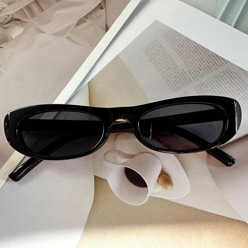 Women's Retro Oval Sunglasses Black Small Frame Fashion Brand Trendy Hot Points Sun Glasses Ladies Star Shades UV400 Eyewear - Novo Fusion
